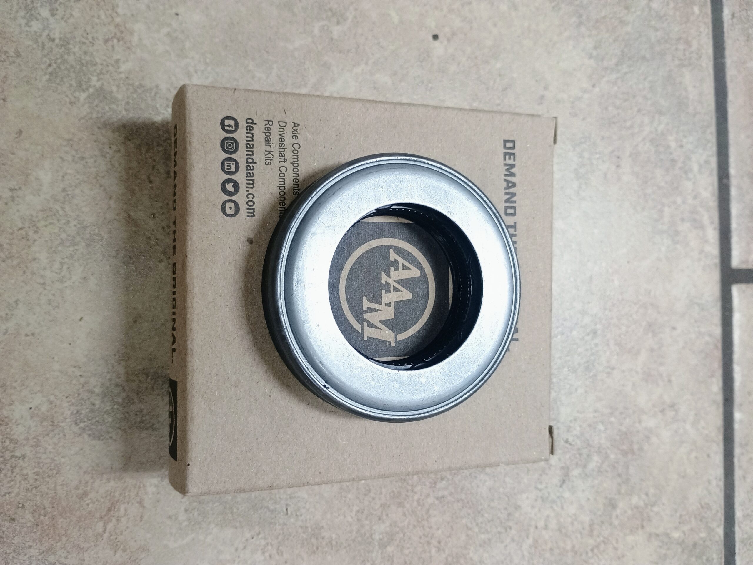 7.25" 4X4 Front Axle Seal Chevy S10 GMC S15 1997-2003 AAM OEM 7.25 IFS - Image 3