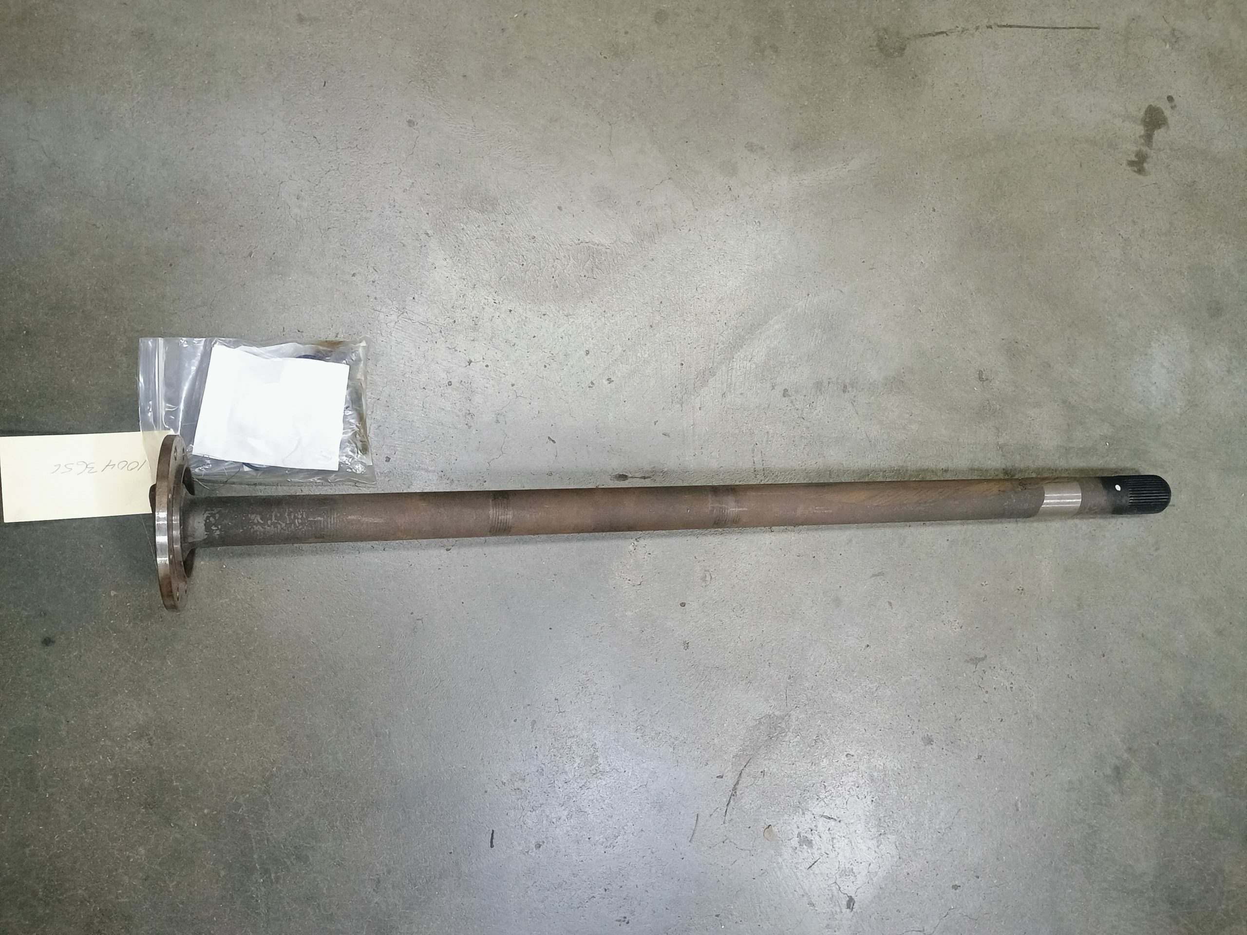 2017-2018 Ford F450 F550 Rear Axle Shaft M300 LH 41 Spline | C&M