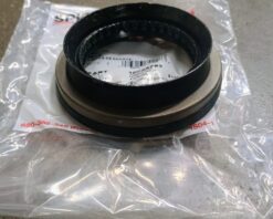 2018+ Jeep JL Rear Axle Seal 2021+ Ford Bronco M220 Dana 44