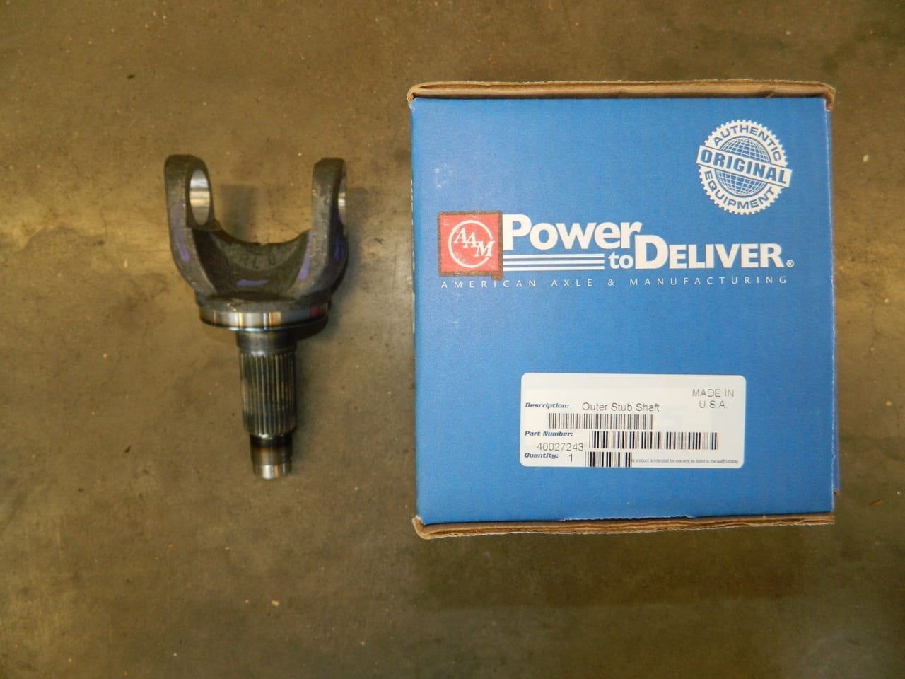 AAM Dodge 9.25 Front Outer Stub Axle 2003-2008 C9.25 Ram 2500 3500